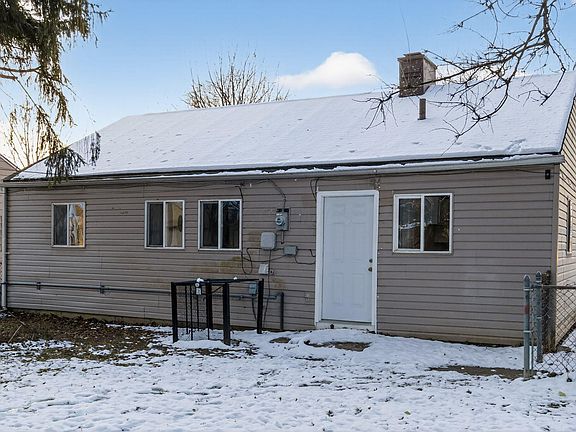 4th image of 1042 S Hampton Rd