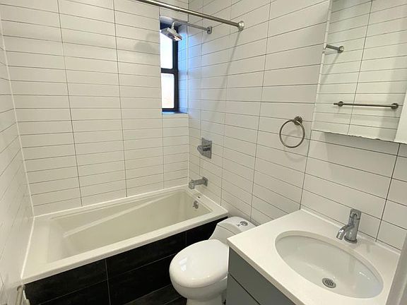 5th image of 336 Franklin Ave #9