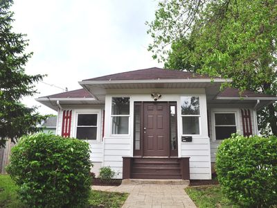 212 N Gifford St, Elgin, IL, 60120