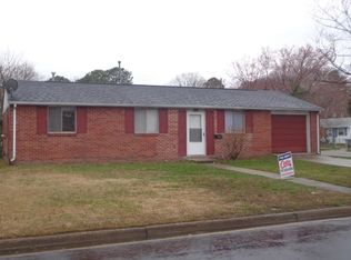 2105 Grimes Rd, Hampton, VA 23663