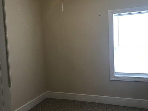 5th image of 23 Hoyle St #23
