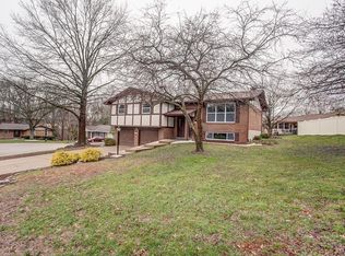 1409 Danbury Ct, Belleville, IL 62223