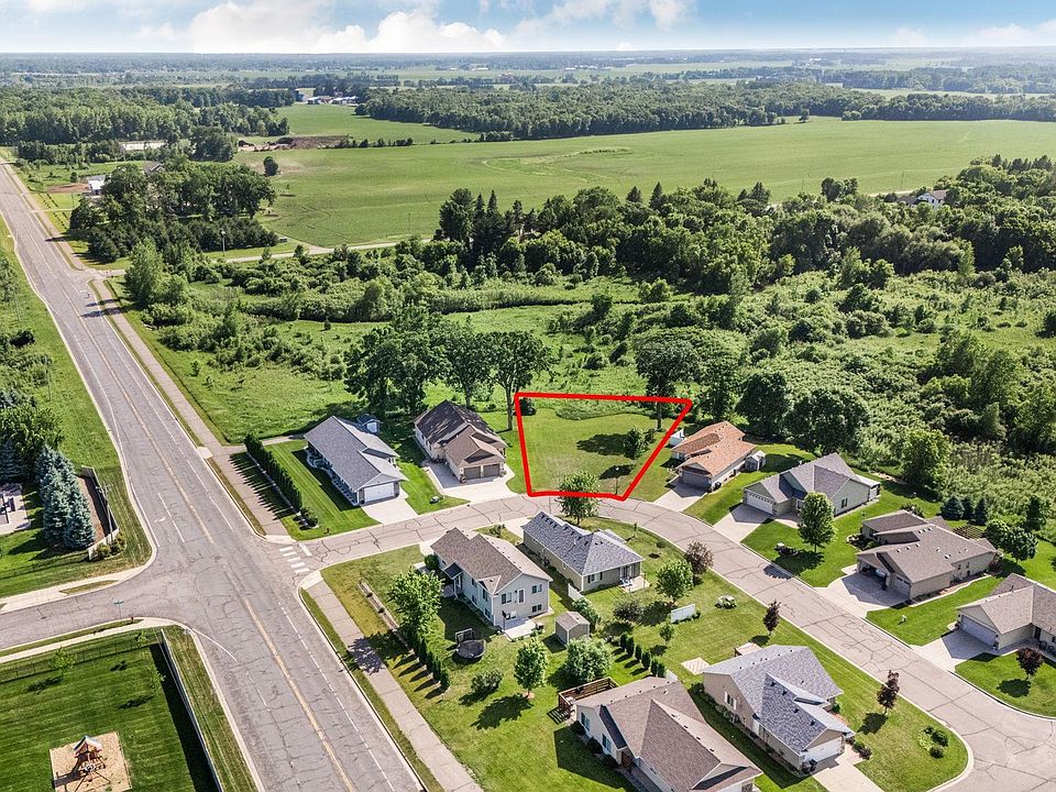 1st image of 205 19th Ave N