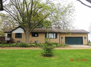 7352 E McGregor Rd, Rockford, IL 61102