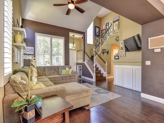 5th image of 429 Coventry Ct