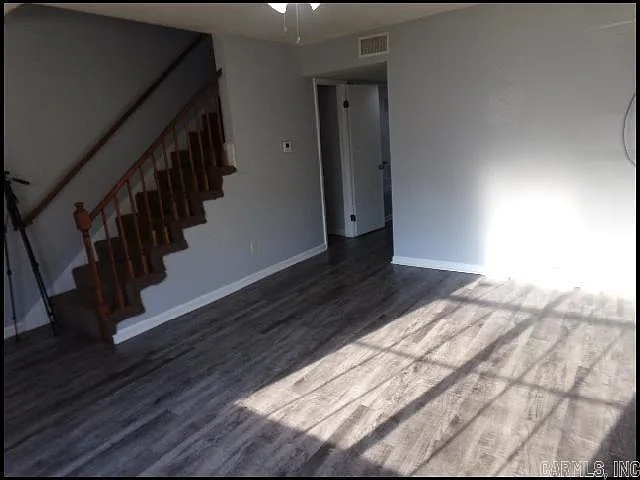 2 bed, 1.0 bath, 1000 sqft, $910 — Photo 4