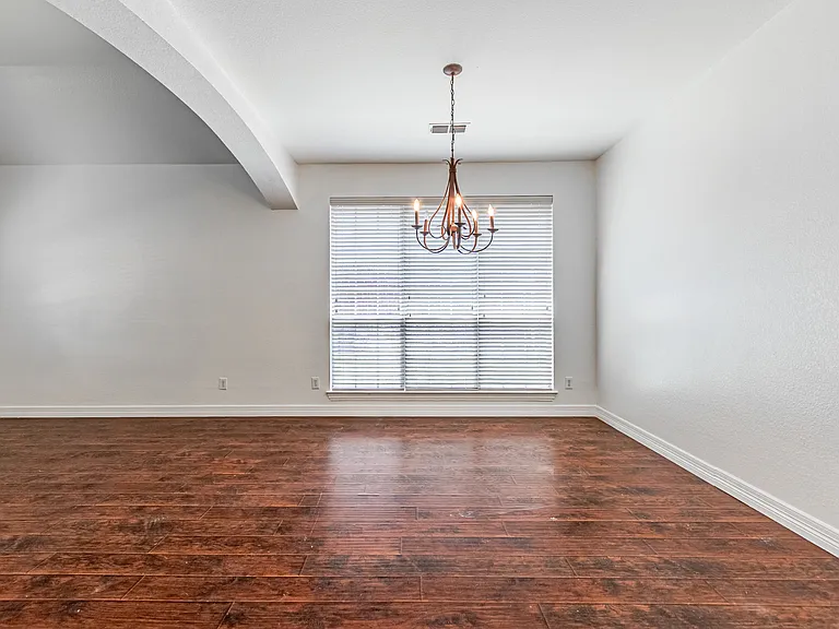 6801 Amesbury Ln — Photo 6