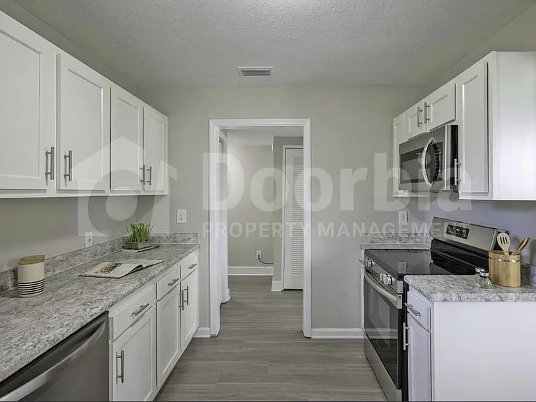 5067 French St — Photo 11