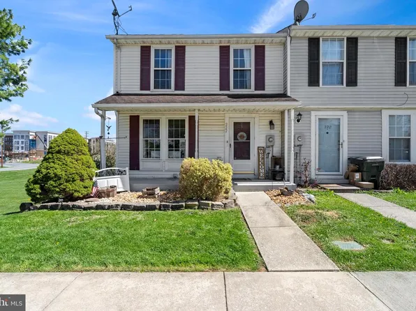 222 Lily Ct, Hagerstown, MD 21740
