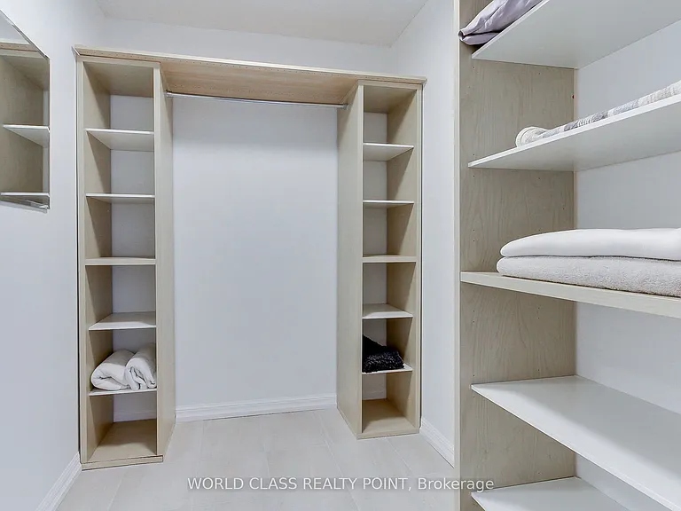 75 Ellen St #207 — Photo 16