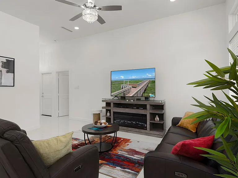 6001 N Playa Del Sol St — Photo 33