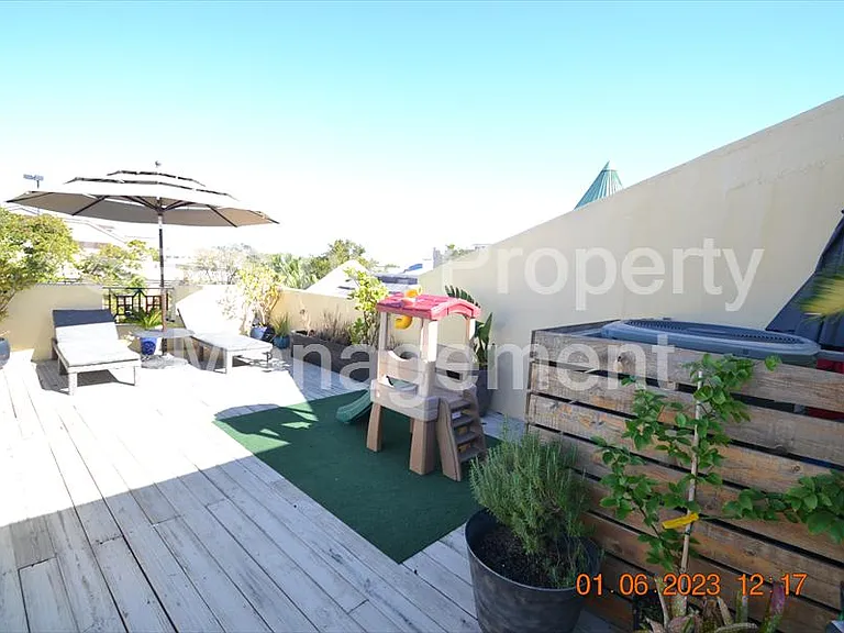 2405 Victoria Gardens Ln — Photo 7