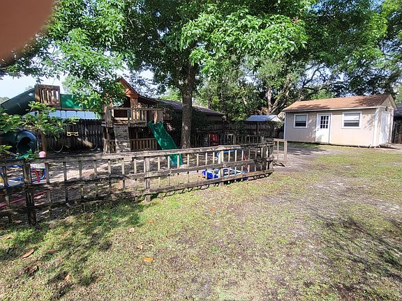 5th image of 1731 Bayshore Dr