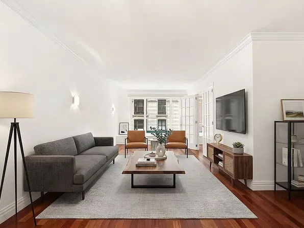 200 Cps Unit 4M, New York, NY 10019