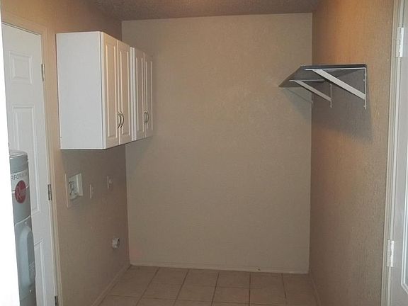 3rd image of 209 Briar Creek Dr