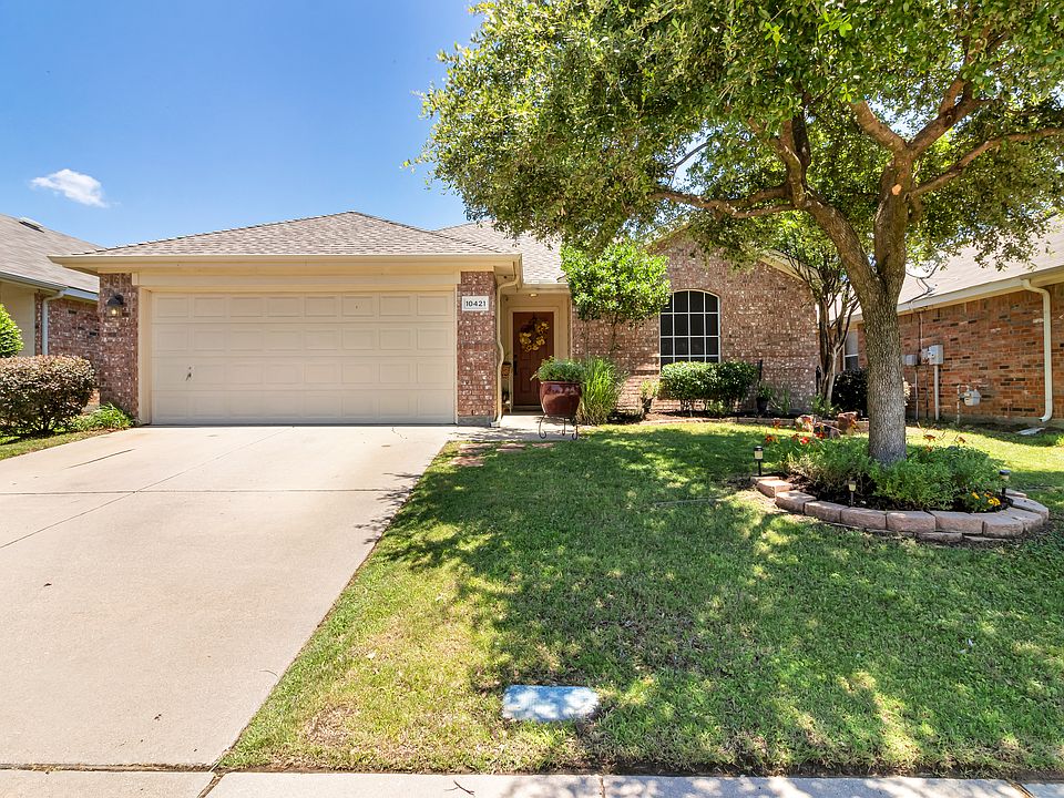 1st image of 10421 Lake Brook Dr