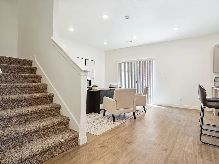 Valo At Bellin Townhomes — Photo 8