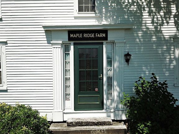 5th image of 163 Maple Ridge Road