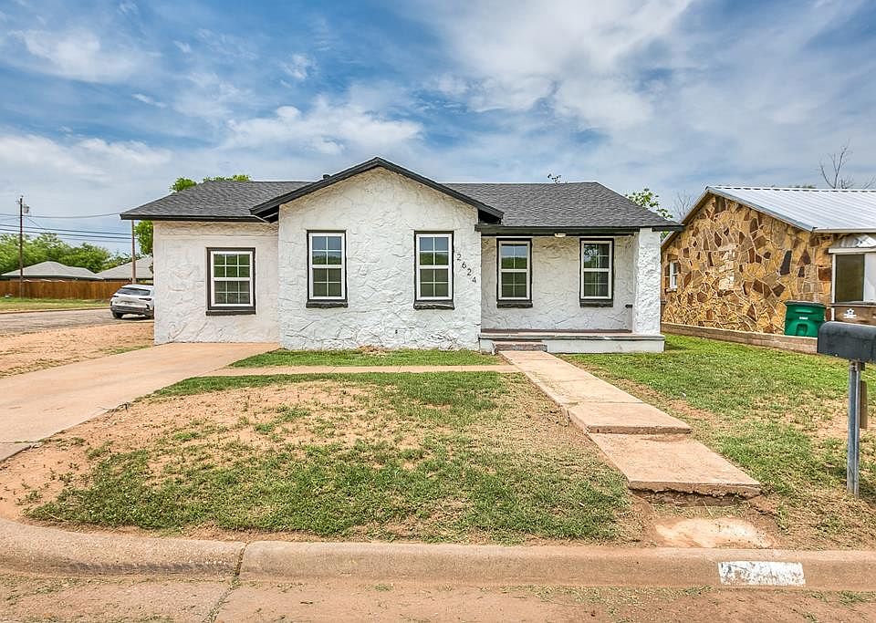 1st image of 2624 Dallas St