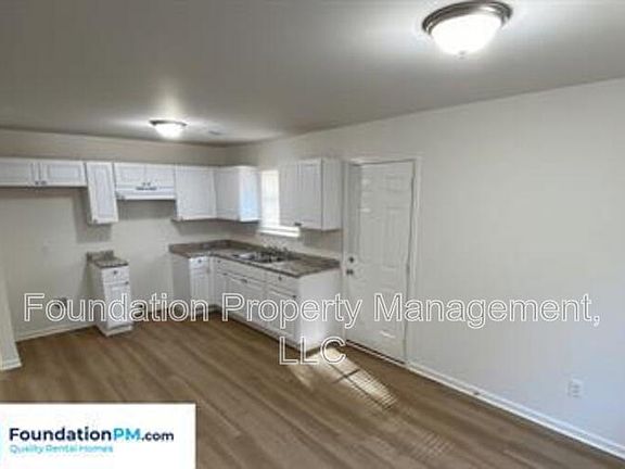 5th image of 3751 Oak Lake Ln