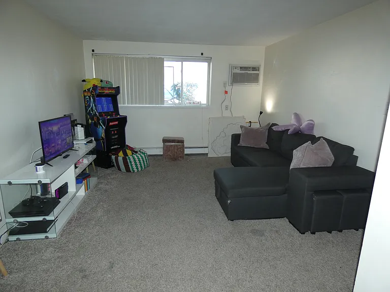 30 South St #6 — Photo 2