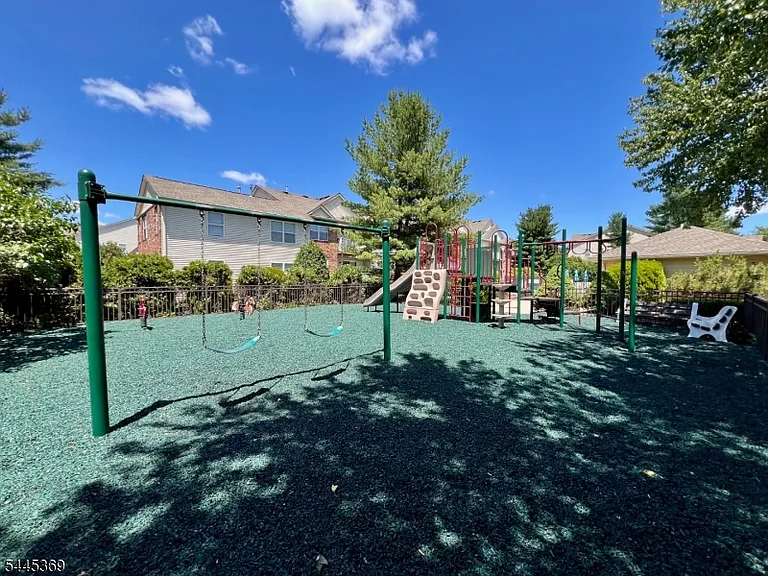 32 Rebecca Rd — Photo 26