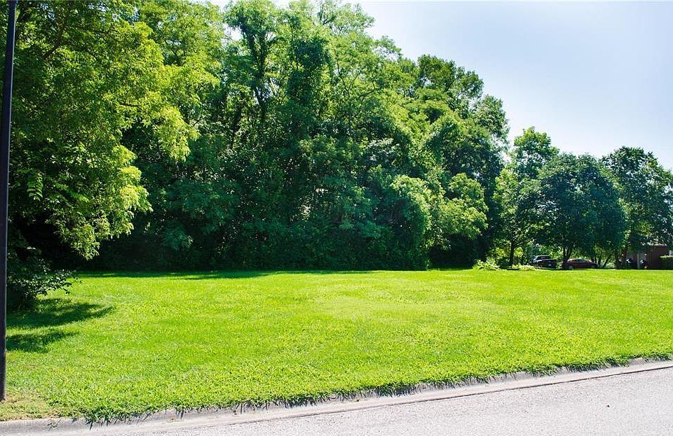 1st image of 350 Shad Ln