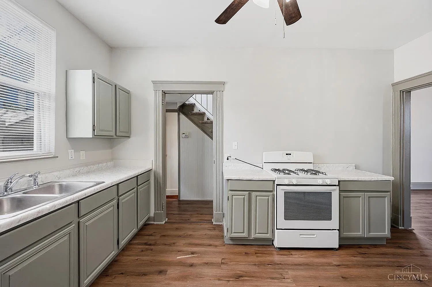 1011 McPherson Avenue - 1 — Photo 3