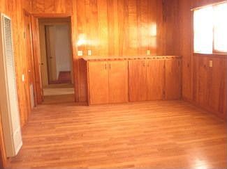 5th image of 141 S Barton Ln