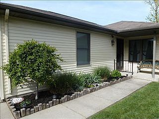 2nd image of 2226 Saint Clair St