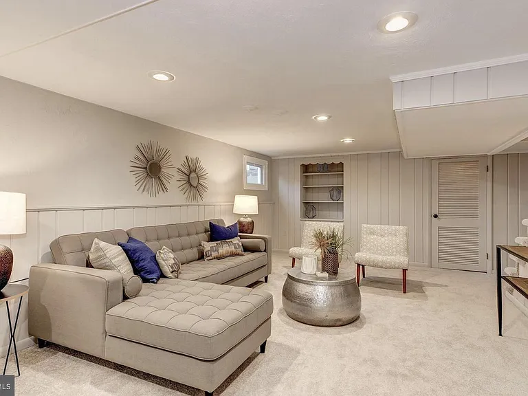 1628 N Harrison St — Photo 19