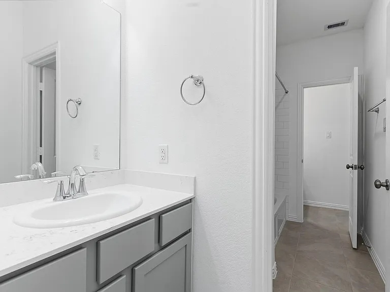 31427 Vineyard Creek Dr — Photo 30