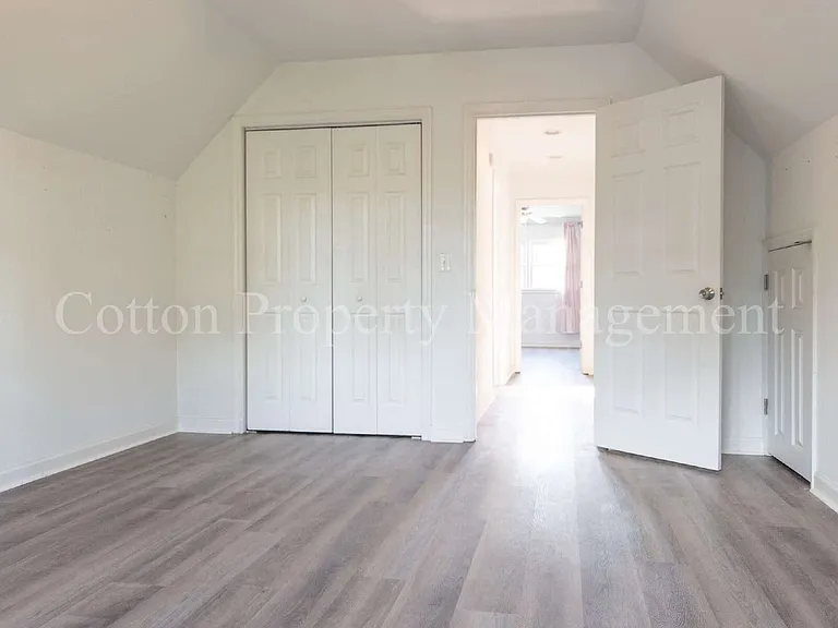 824 Haymarket Ln — Photo 37