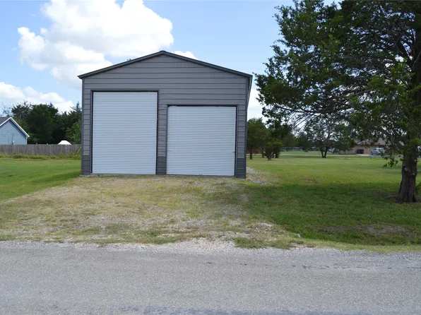 600 Lee Blvd, Pottsboro, TX 75076