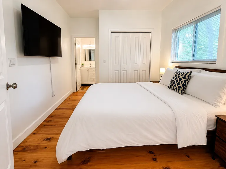 107 S Lake Dr — Photo 17
