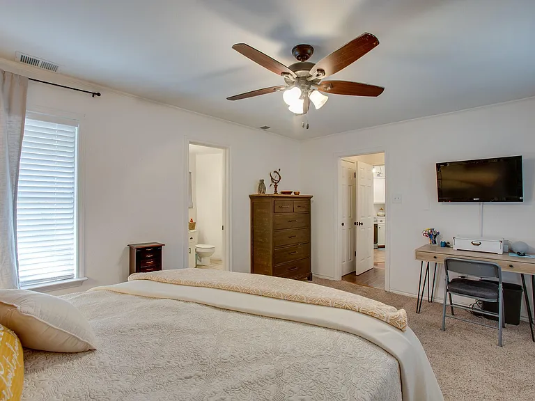 137 Oak Haven Dr — Photo 24