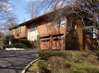 62 Bramblebrook Rd, Ardsley, NY 10502