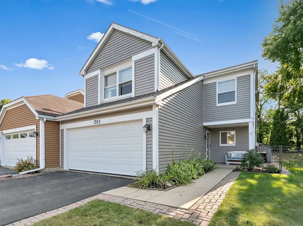 1523 S Pembroke Dr, South Elgin, IL 60177