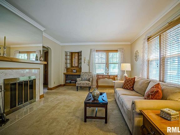 4th image of 2617 W Manor Pkwy