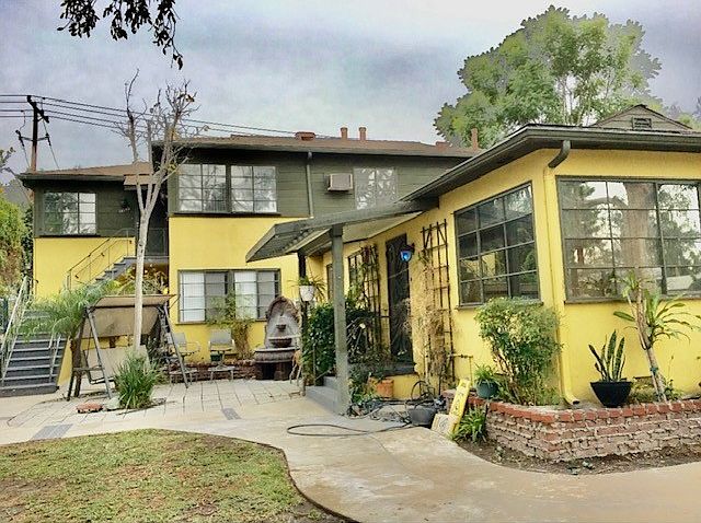 2nd image of 1612 1/2 W Alameda Ave