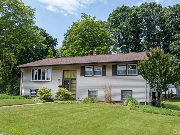 26 Hudson Rd, East Brunswick, NJ 08816