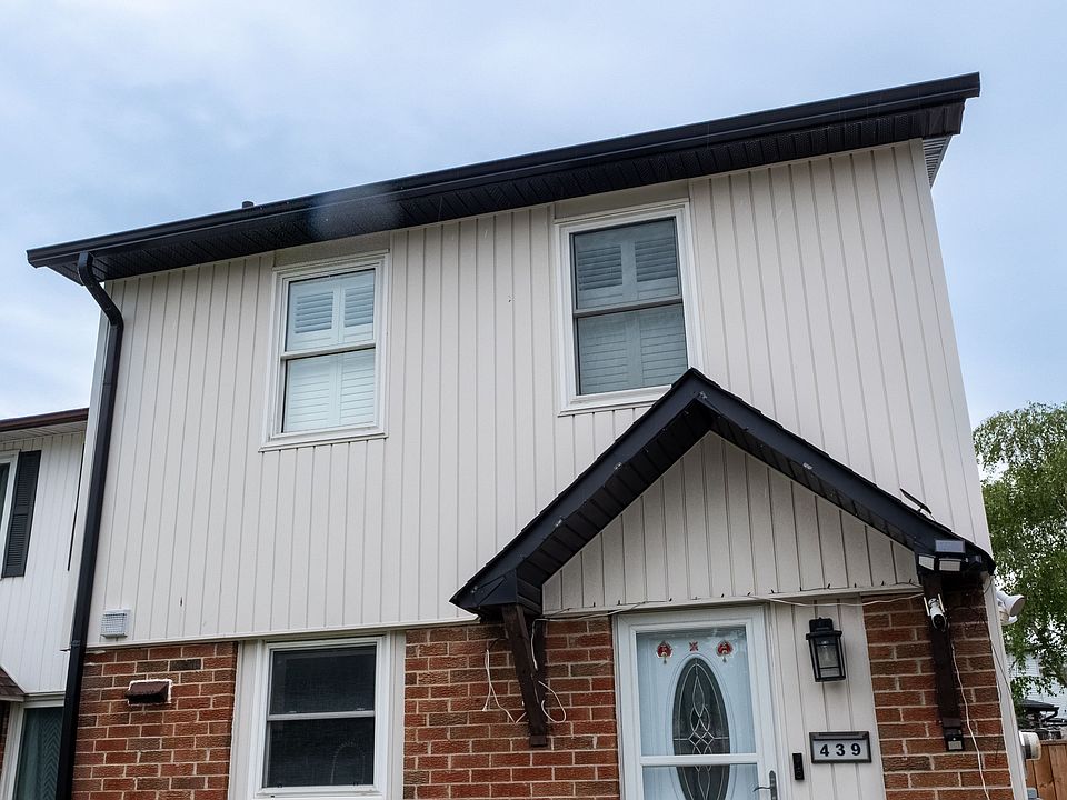 1st image of 439 Bristol Cres
