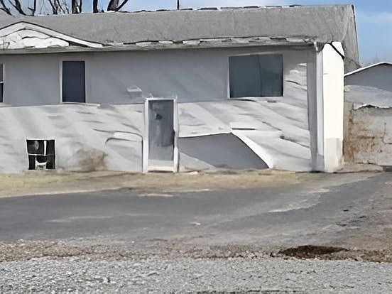 1st image of 2636 Meadowlane Dr