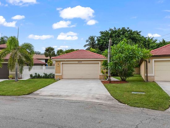 12207 Brisbane Lane, Wellington, FL 33414