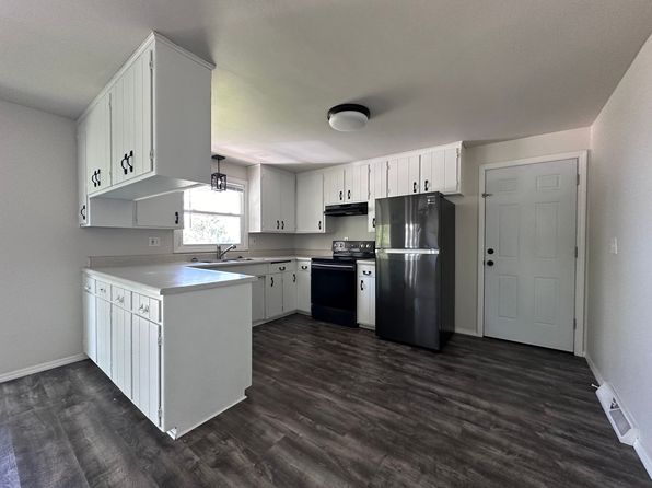 2746 Nicolet Dr