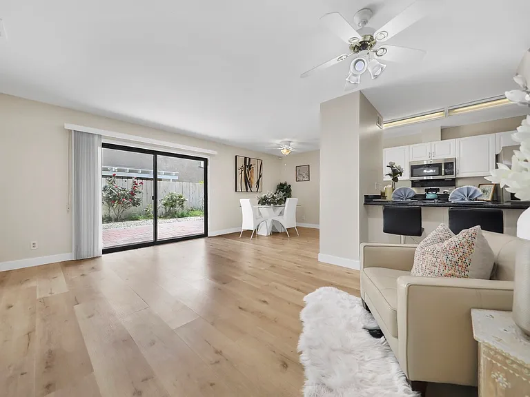 74237 Catalina Way — Photo 3