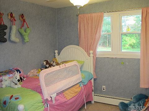 5th image of 24 Anne Dr