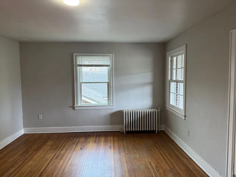 1412 Park Dr #4 — Photo 2