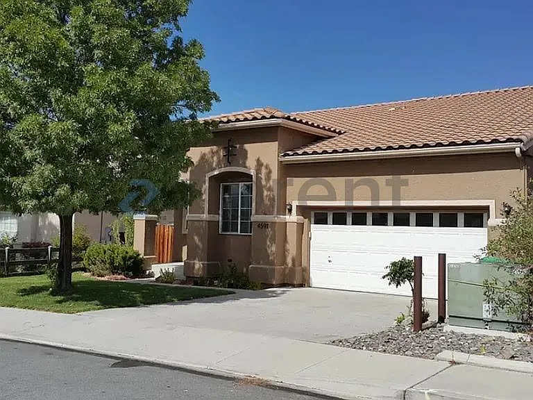 4591 Mount Bachelor Dr — Photo 3