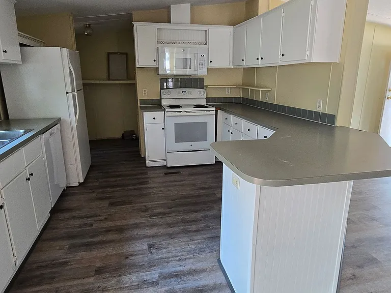 118 Kennedy Ave — Photo 5